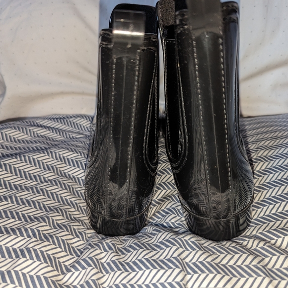 Joie patent leather rain boot size 10 - Picture 2 of 4